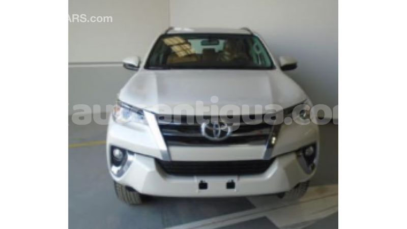 Big with watermark toyota fortuner antigua import dubai 1529