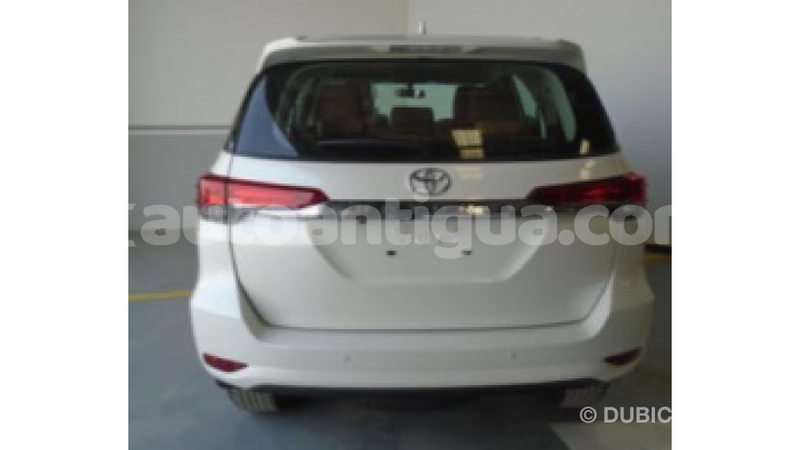 Big with watermark toyota fortuner antigua import dubai 1529