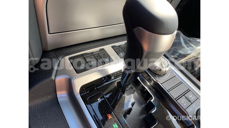 Big with watermark toyota land cruiser antigua import dubai 1532