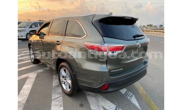 Buy Import Toyota Highlander Green Car in Import - Dubai in Antigua Buy Import Toyota Highlander Green Car in Import - Dubai in Antigua