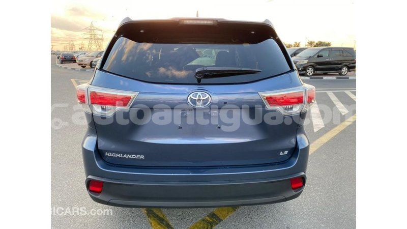 Big with watermark toyota highlander antigua import dubai 1554
