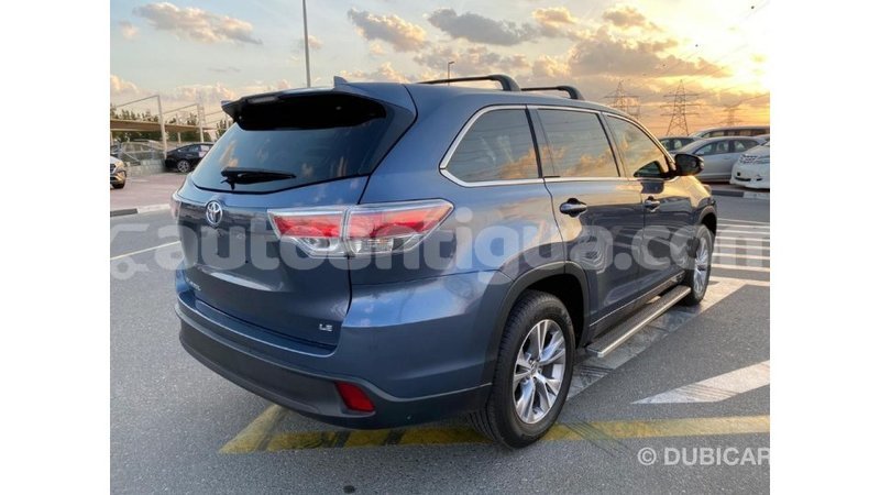 Big with watermark toyota highlander antigua import dubai 1554