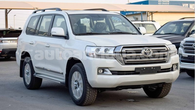 Big with watermark toyota land cruiser antigua import dubai 1558