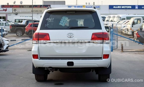 Buy Import Toyota Land Cruiser White Car in Import - Dubai in Antigua Buy Import Toyota Land Cruiser White Car in Import - Dubai in Antigua