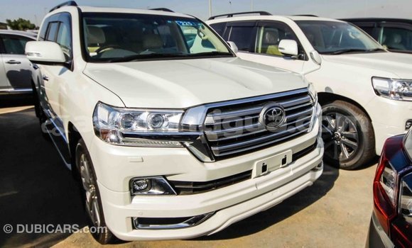 Buy Import Toyota Land Cruiser White Car in Import - Dubai in Antigua Buy Import Toyota Land Cruiser White Car in Import - Dubai in Antigua