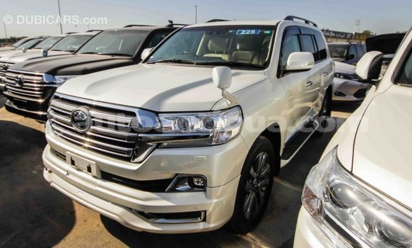 Buy Import Toyota Land Cruiser White Car in Import - Dubai in Antigua Buy Import Toyota Land Cruiser White Car in Import - Dubai in Antigua