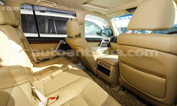 Buy Import Toyota Land Cruiser White Car in Import - Dubai in Antigua Buy Import Toyota Land Cruiser White Car in Import - Dubai in Antigua
