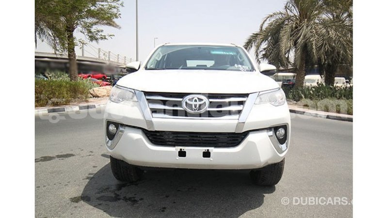 Big with watermark toyota fortuner antigua import dubai 1573