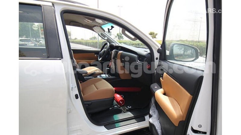 Big with watermark toyota fortuner antigua import dubai 1573