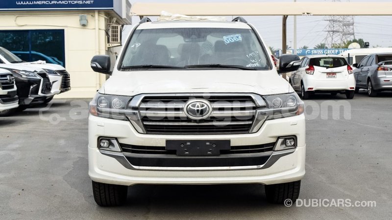 Big with watermark toyota land cruiser antigua import dubai 1575