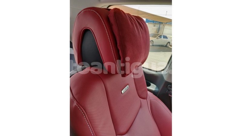 Big with watermark toyota land cruiser antigua import dubai 1595