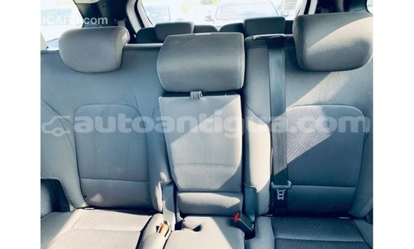 Buy Import Hyundai Santa Fe White Car in Import - Dubai in Antigua Buy Import Hyundai Santa Fe White Car in Import - Dubai in Antigua