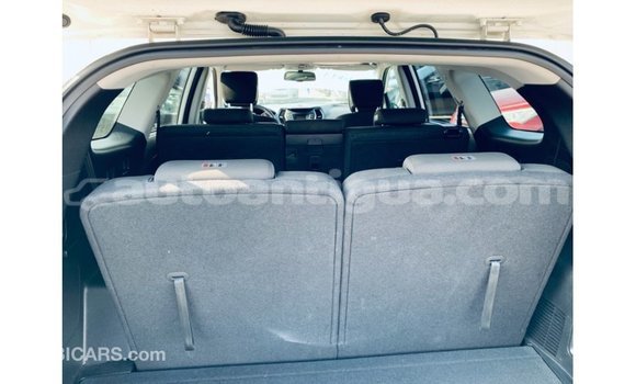 Buy Import Hyundai Santa Fe White Car in Import - Dubai in Antigua Buy Import Hyundai Santa Fe White Car in Import - Dubai in Antigua