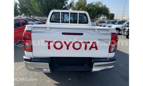 Buy Import Toyota Hilux White Car in Import - Dubai in Antigua Buy Import Toyota Hilux White Car in Import - Dubai in Antigua