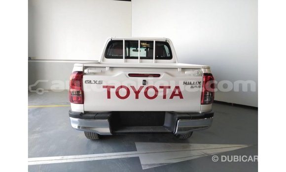 Buy Import Toyota Hilux White Car in Import - Dubai in Antigua Buy Import Toyota Hilux White Car in Import - Dubai in Antigua