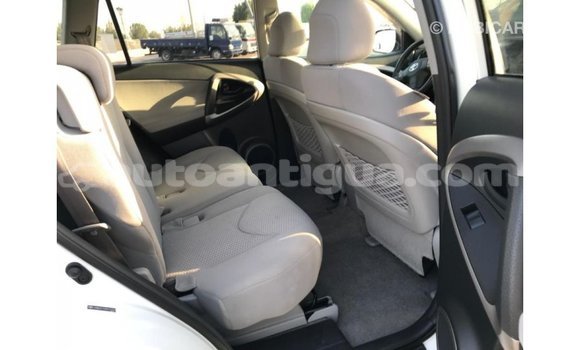 Buy Import Toyota HiAce White Truck in Import - Dubai in Antigua Buy Import Toyota HiAce White Truck in Import - Dubai in Antigua