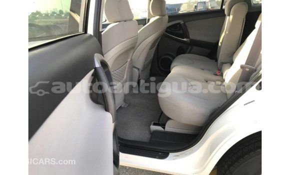 Buy Import Toyota HiAce White Truck in Import - Dubai in Antigua Buy Import Toyota HiAce White Truck in Import - Dubai in Antigua