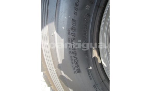 Buy Import Toyota Land Cruiser White Car in Import - Dubai in Antigua Buy Import Toyota Land Cruiser White Car in Import - Dubai in Antigua