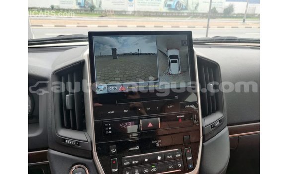 Buy Import Toyota Land Cruiser White Car in Import - Dubai in Antigua Buy Import Toyota Land Cruiser White Car in Import - Dubai in Antigua