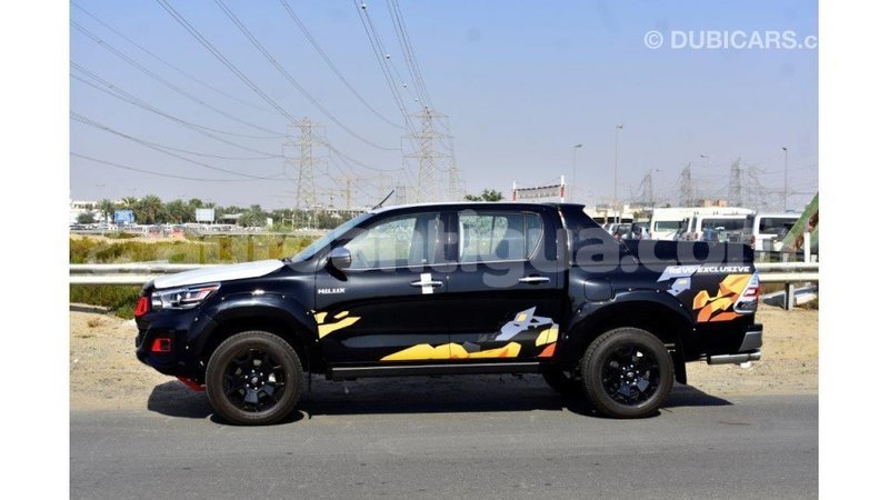 Big with watermark toyota hilux antigua import dubai 1616