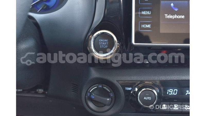 Big with watermark toyota hilux antigua import dubai 1616