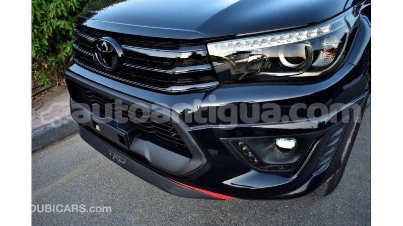 Big with watermark toyota hilux antigua import dubai 1618