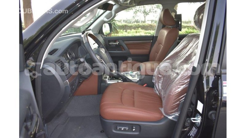 Big with watermark toyota land cruiser antigua import dubai 1621