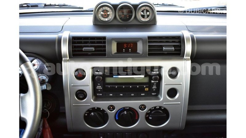 Big with watermark toyota fj cruiser antigua import dubai 1622