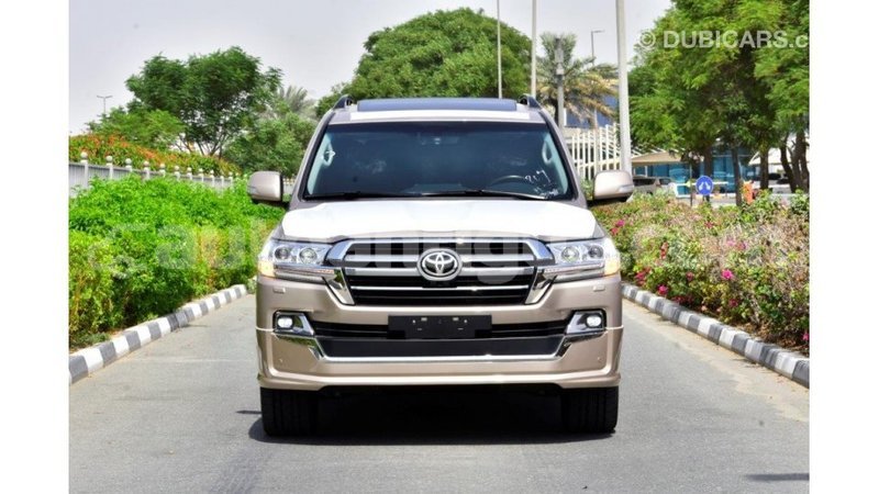 Big with watermark toyota land cruiser antigua import dubai 1623