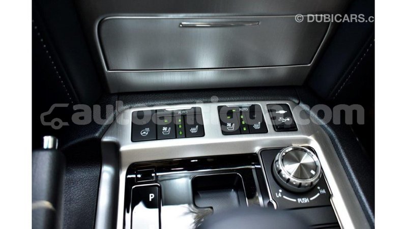 Big with watermark toyota land cruiser antigua import dubai 1623