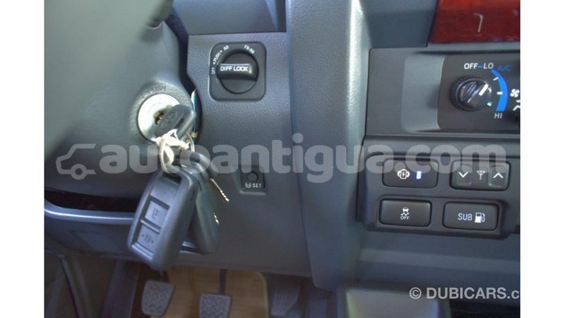 Big with watermark toyota land cruiser antigua import dubai 1624
