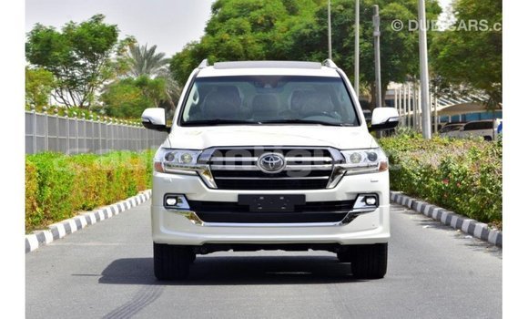 Buy Import Toyota Land Cruiser White Car in Import - Dubai in Antigua Buy Import Toyota Land Cruiser White Car in Import - Dubai in Antigua