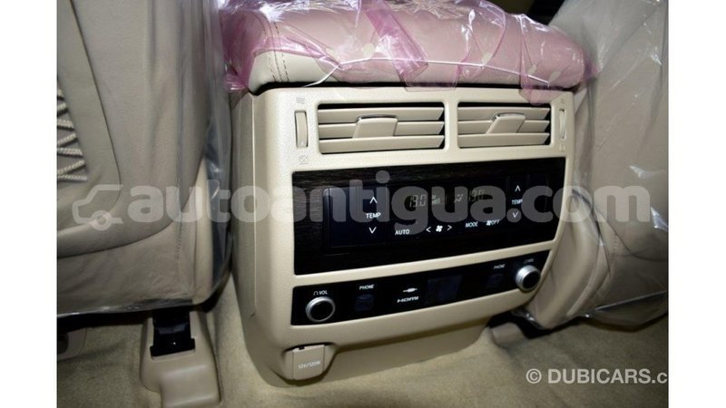 Big with watermark toyota land cruiser antigua import dubai 1627