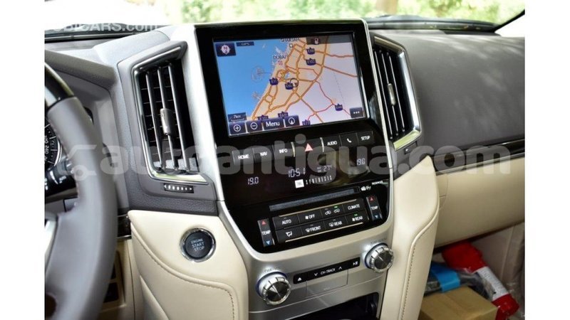 Big with watermark toyota land cruiser antigua import dubai 1627