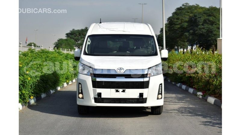 Big with watermark toyota hiace antigua import dubai 1628