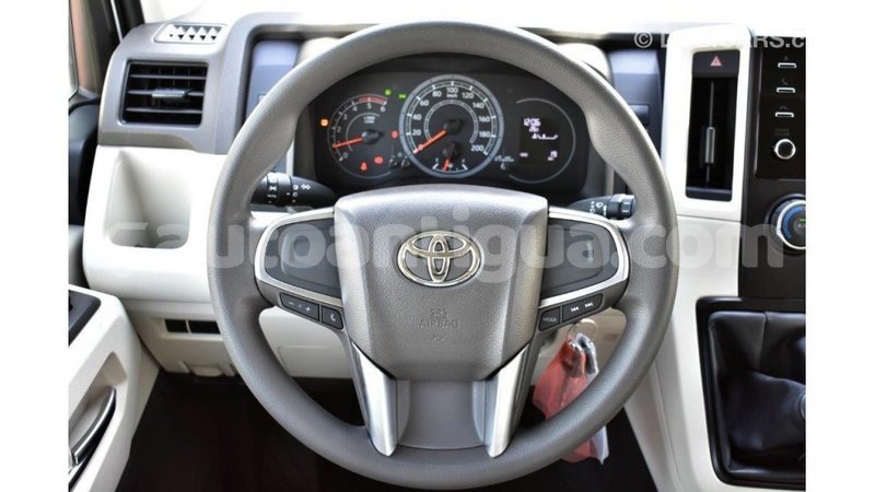 Big with watermark toyota hiace antigua import dubai 1628