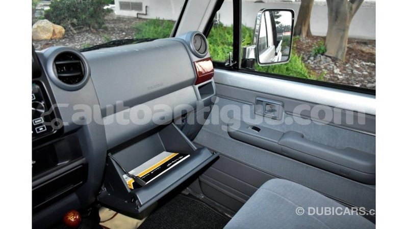 Big with watermark toyota land cruiser antigua import dubai 1629