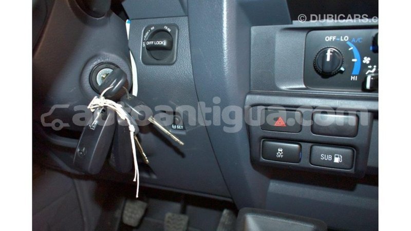 Big with watermark toyota land cruiser antigua import dubai 1629