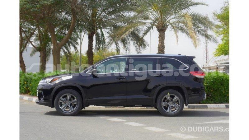 Big with watermark toyota highlander antigua import dubai 1630