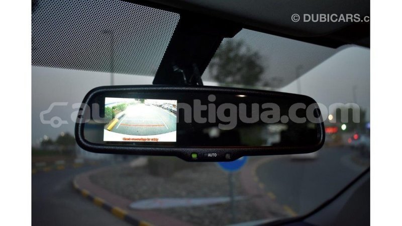 Big with watermark toyota hiace antigua import dubai 1633