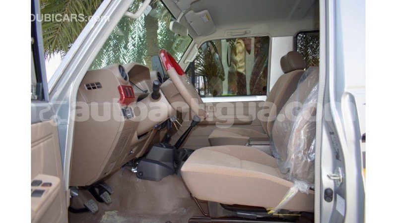 Big with watermark toyota land cruiser antigua import dubai 1634