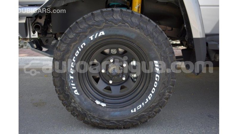Big with watermark toyota land cruiser antigua import dubai 1634