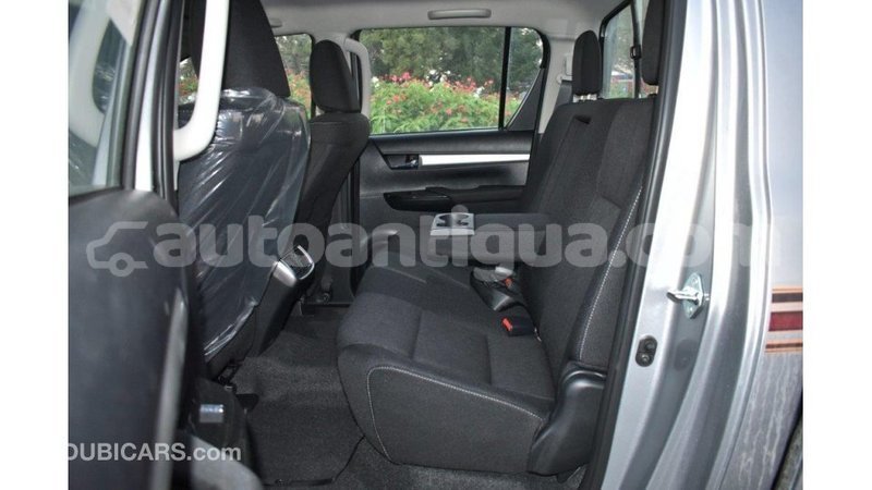 Big with watermark toyota hilux antigua import dubai 1635
