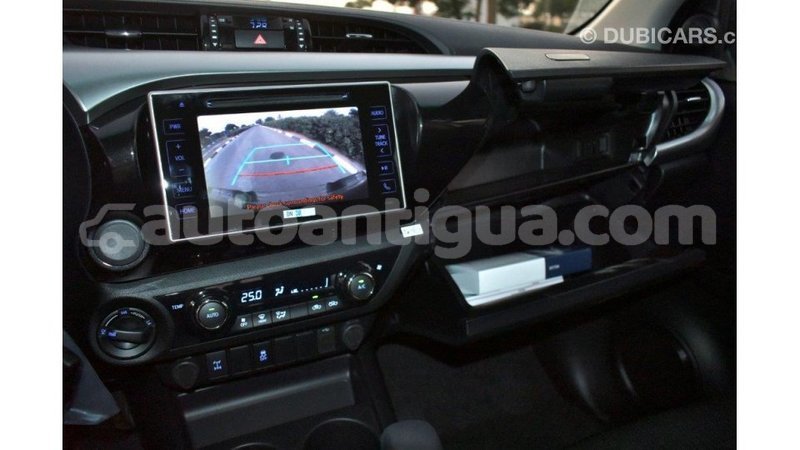Big with watermark toyota hilux antigua import dubai 1635