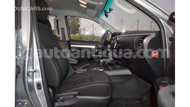 Big with watermark toyota hilux antigua import dubai 1635