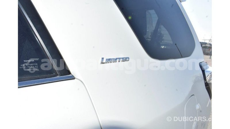 Big with watermark toyota hiace antigua import dubai 1636