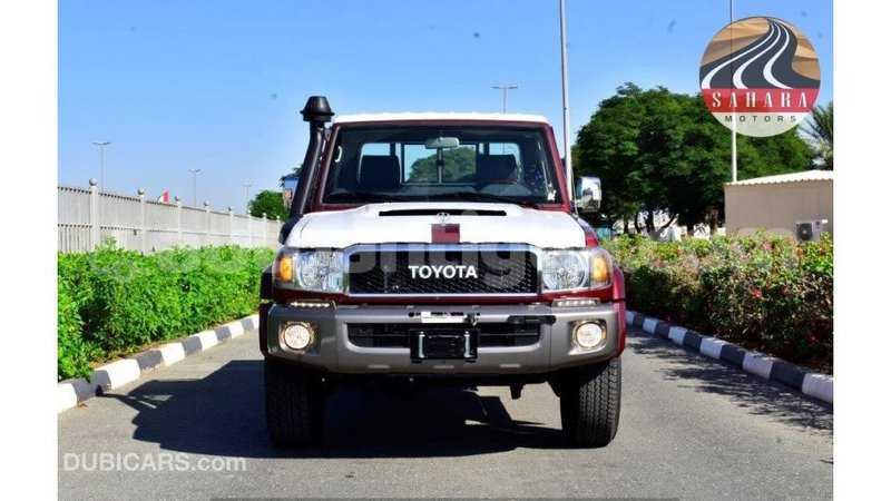 Big with watermark toyota land cruiser antigua import dubai 1639