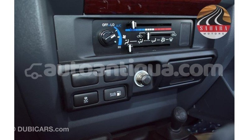 Big with watermark toyota land cruiser antigua import dubai 1639