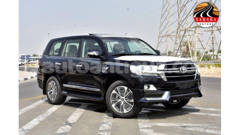 Big with watermark toyota land cruiser antigua import dubai 1640