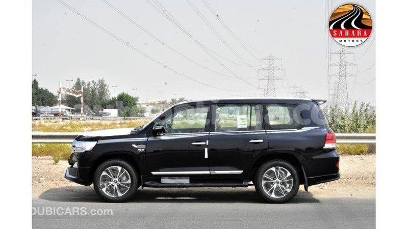 Big with watermark toyota land cruiser antigua import dubai 1640